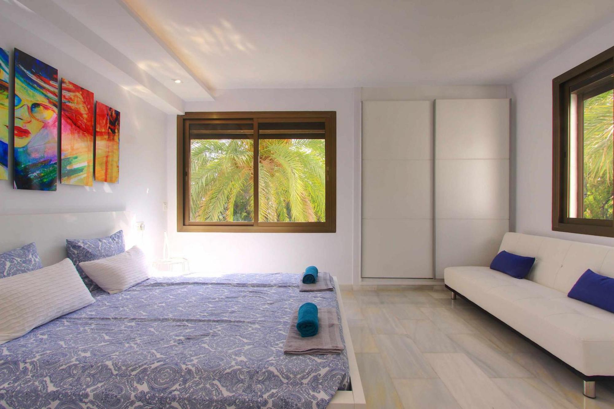 Apartment Modern Penthouse Frontline Urbanisation