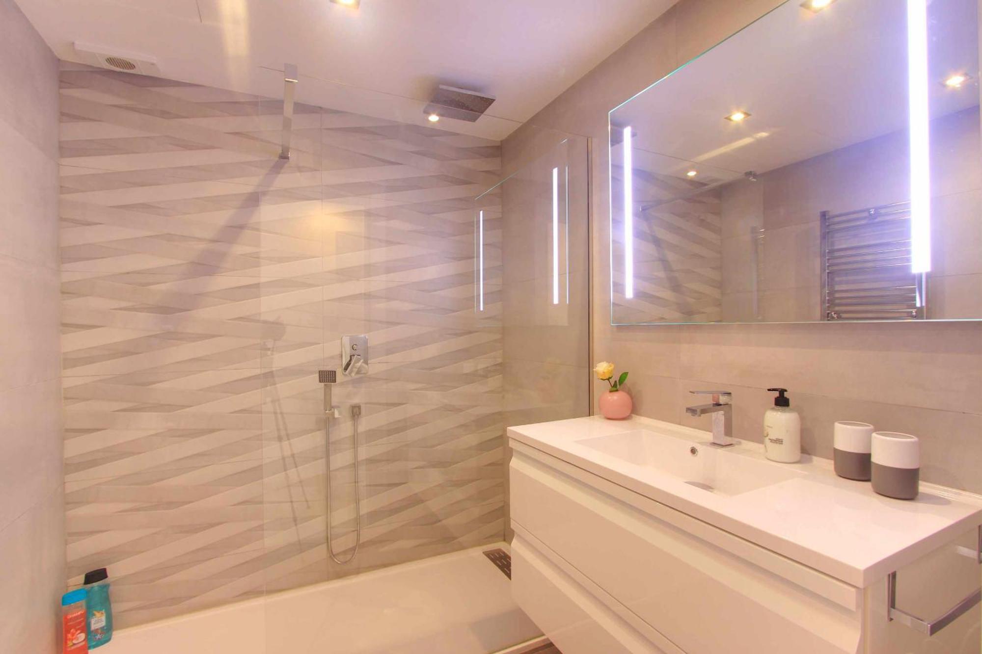 Modern Penthouse Frontline Urbanisation Apartment