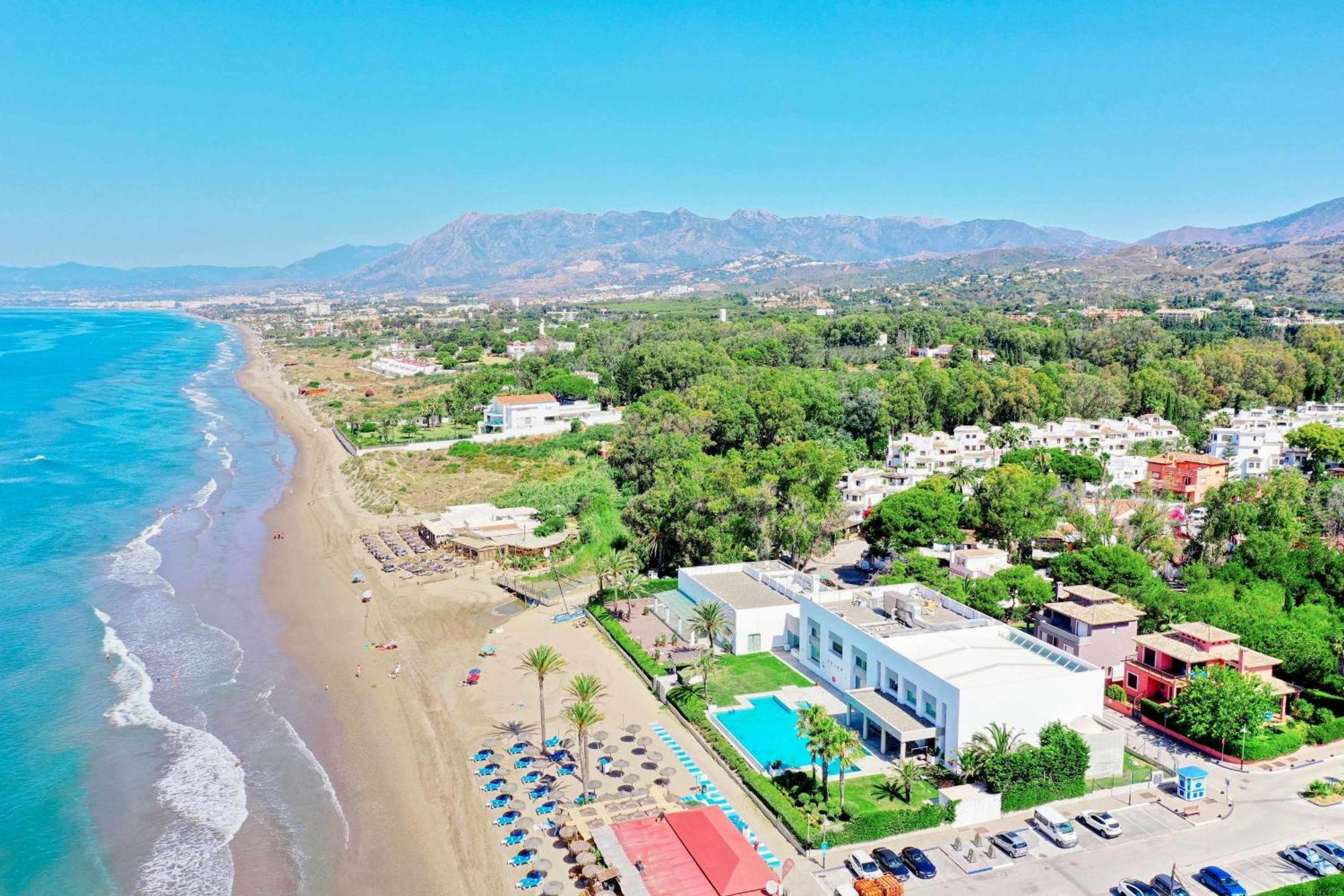 Modern Penthouse Frontline Urbanisation Marbella